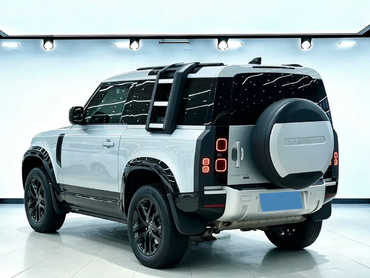 2023 Land Rover Defender 3.0T 400HP L6 8AT,autocango,china used car exporter,china ev exporter,chinese used car exporter,chinese used ev exporter