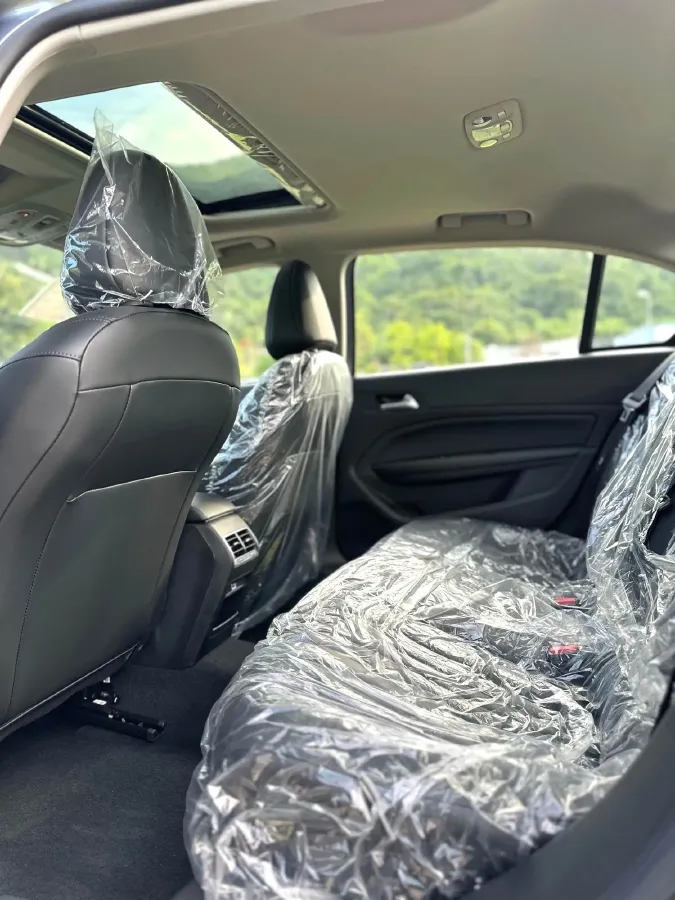 2022 Peugeot 408 1.6T 170HP L4 6AT,autocango,china used car exporter,china ev exporter,chinese used car exporter,chinese used ev exporter