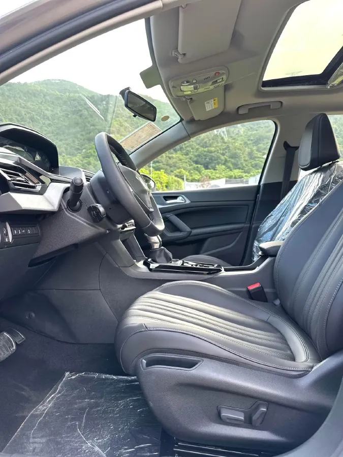 2022 Peugeot 408 1.6T 170HP L4 6AT,autocango,china used car exporter,china ev exporter,chinese used car exporter,chinese used ev exporter