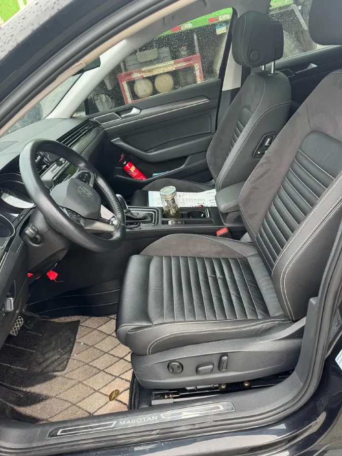 2020 Volkswagen Magotan 2.0T 186HP L4 7DCT,autocango,china used car exporter,china ev exporter,chinese used car exporter,chinese used ev exporter