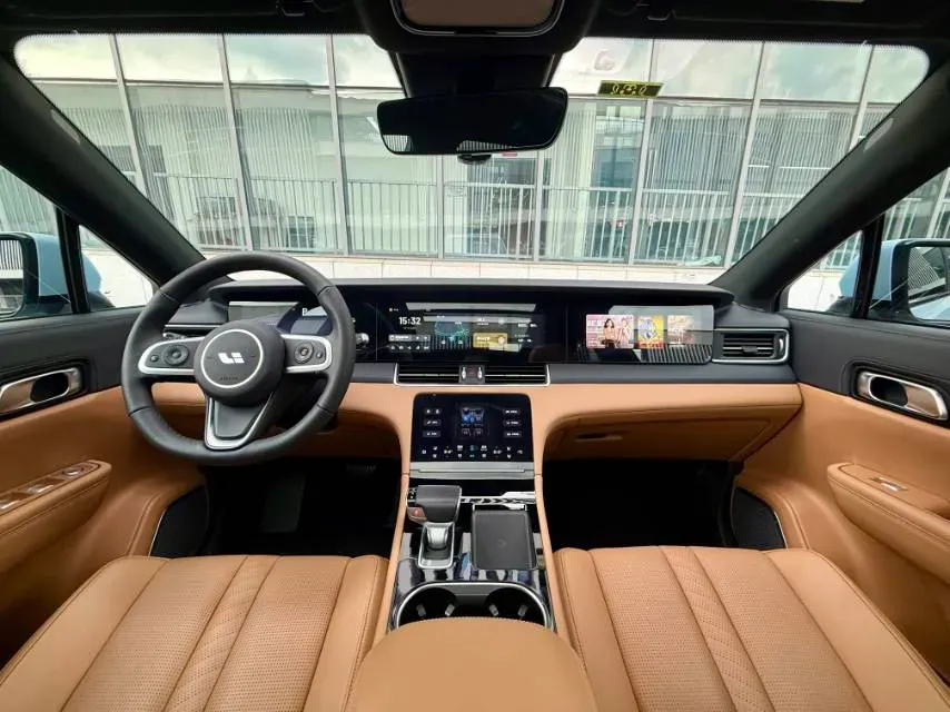 2020 Li ONE Range Extended 131HP REEV 40.5KWH,autocango,china used car exporter,china ev exporter,chinese used car exporter,chinese used ev exporter