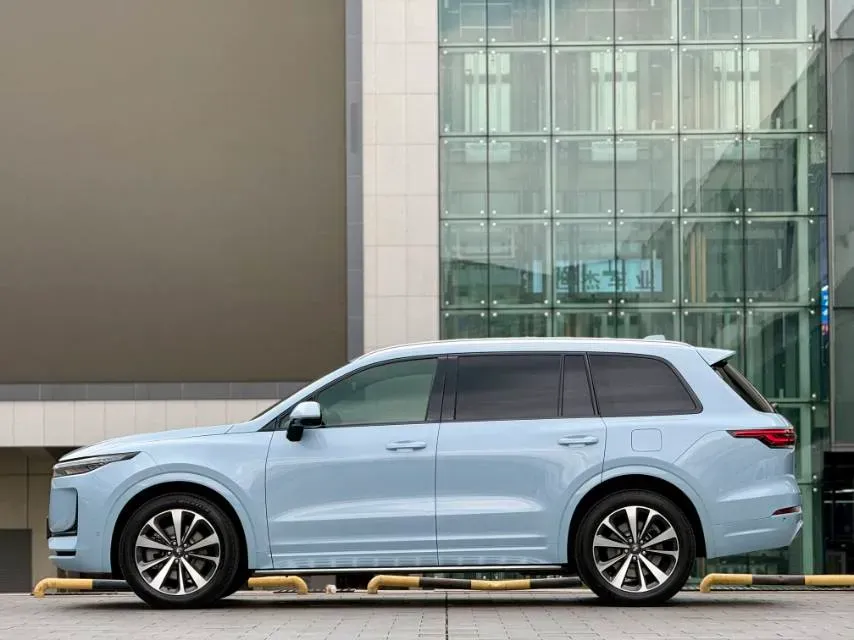 2020 Li ONE Range Extended 131HP REEV 40.5KWH,autocango,china used car exporter,china ev exporter,chinese used car exporter,chinese used ev exporter