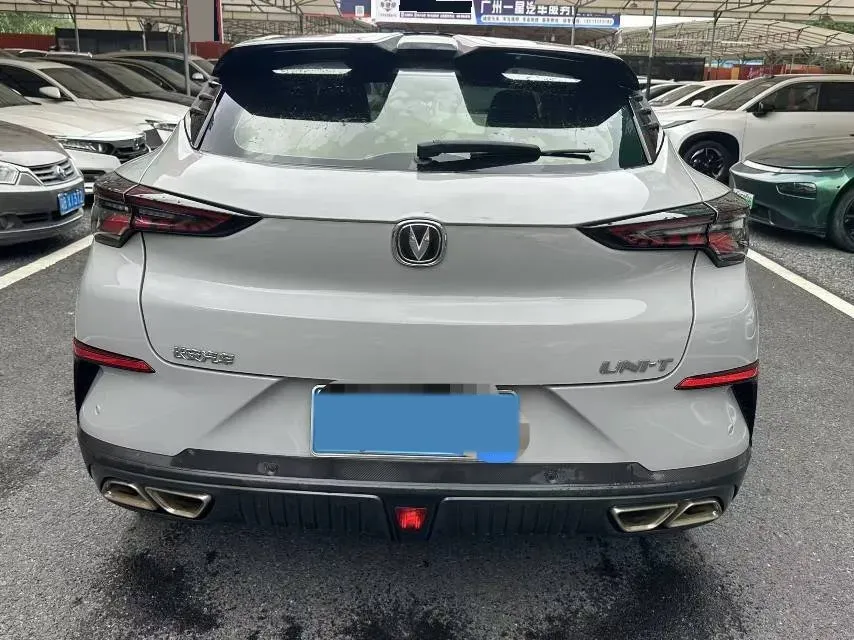 2022 ChangAn UNI-T 1.5T 188HP L4 7DCT,autocango,china used car exporter,china ev exporter,chinese used car exporter,chinese used ev exporter