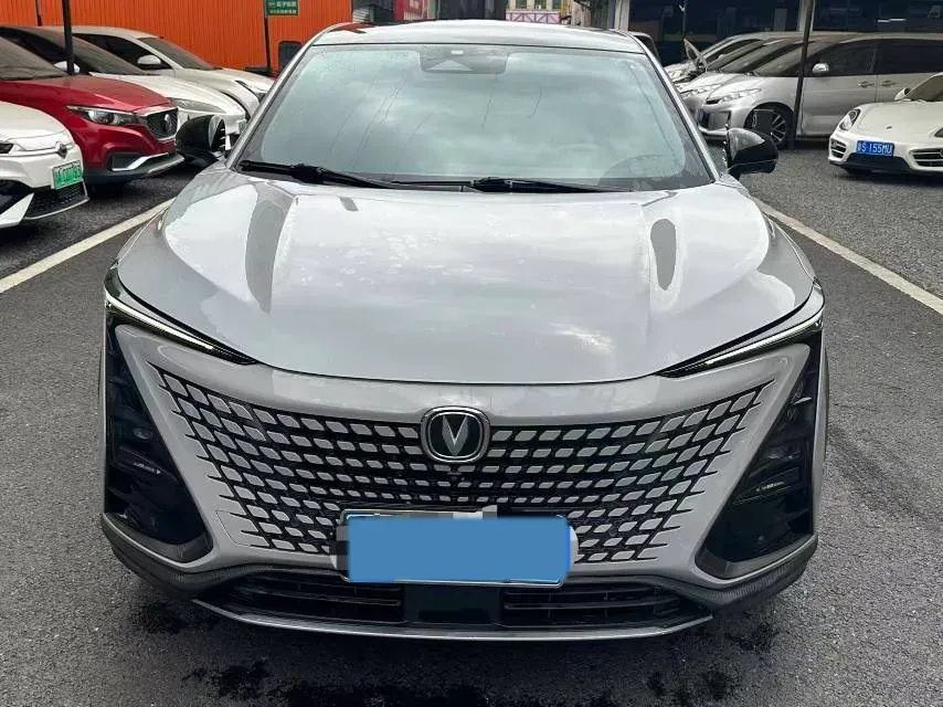 2022 ChangAn UNI-T 1.5T 188HP L4 7DCT,autocango,china used car exporter,china ev exporter,chinese used car exporter,chinese used ev exporter