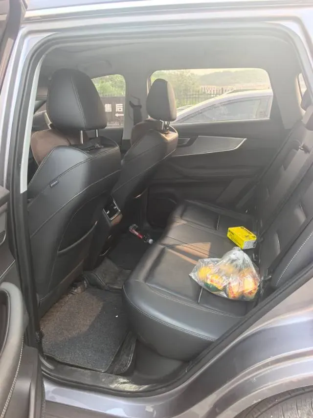 2021 Chery Tiggo 7 Plus 1.6T 197HP L4 7DCT,autocango,china used car exporter,china ev exporter,chinese used car exporter,chinese used ev exporter