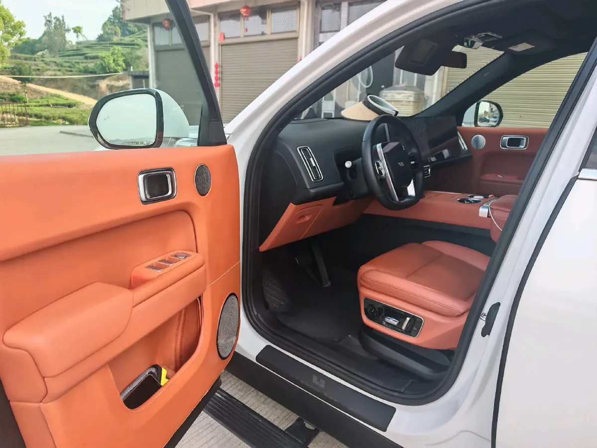 2023 Li L7 Range Extended 154HP REEV 40.9KWH,autocango,china used car exporter,china ev exporter,chinese used car exporter,chinese used ev exporter