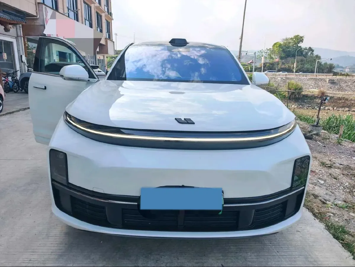 2023 Li L7 Range Extended 154HP REEV 40.9KWH,autocango,china used car exporter,china ev exporter,chinese used car exporter,chinese used ev exporter