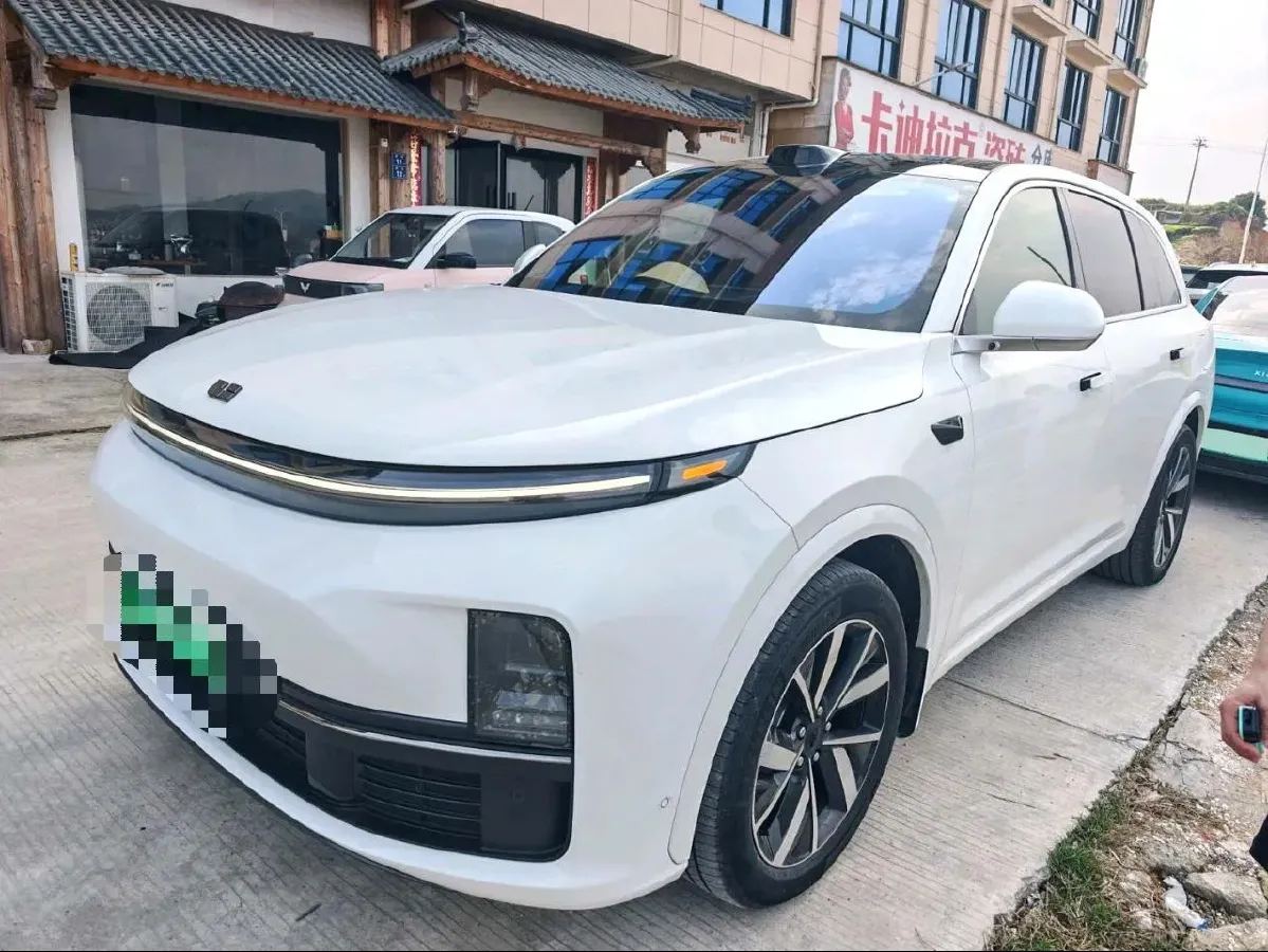 2023 Li L7 Range Extended 154HP REEV 40.9KWH,autocango,china used car exporter,china ev exporter,chinese used car exporter,chinese used ev exporter