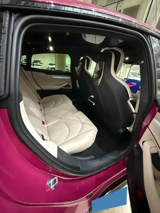 2024 MI SU7 BEV 94.3KWH,autocango,china used car exporter,china ev exporter,chinese used car exporter,chinese used ev exporter