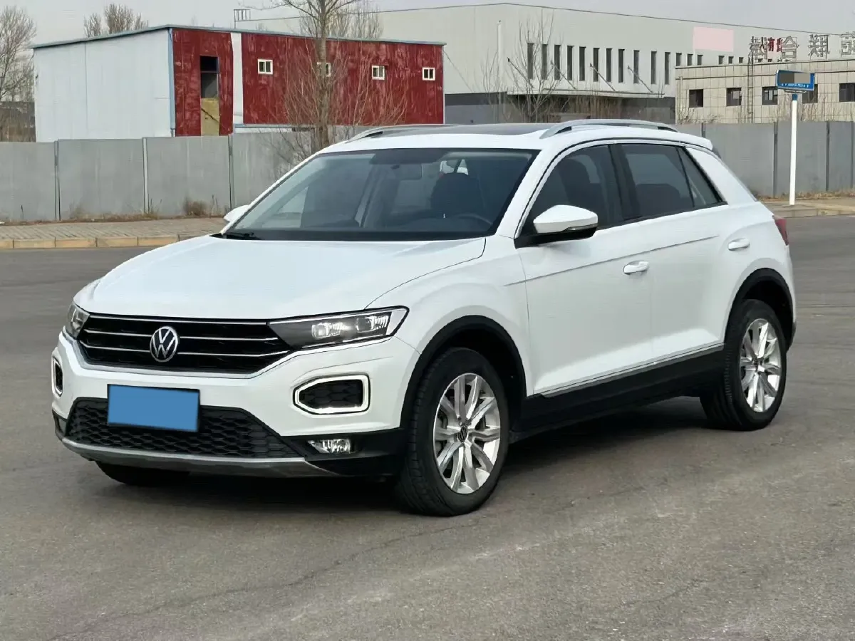 2022 Volkswagen T-Roc 1.4T 150HP L4 7DCT,autocango,china used car exporter,china ev exporter,chinese used car exporter,chinese used ev exporter