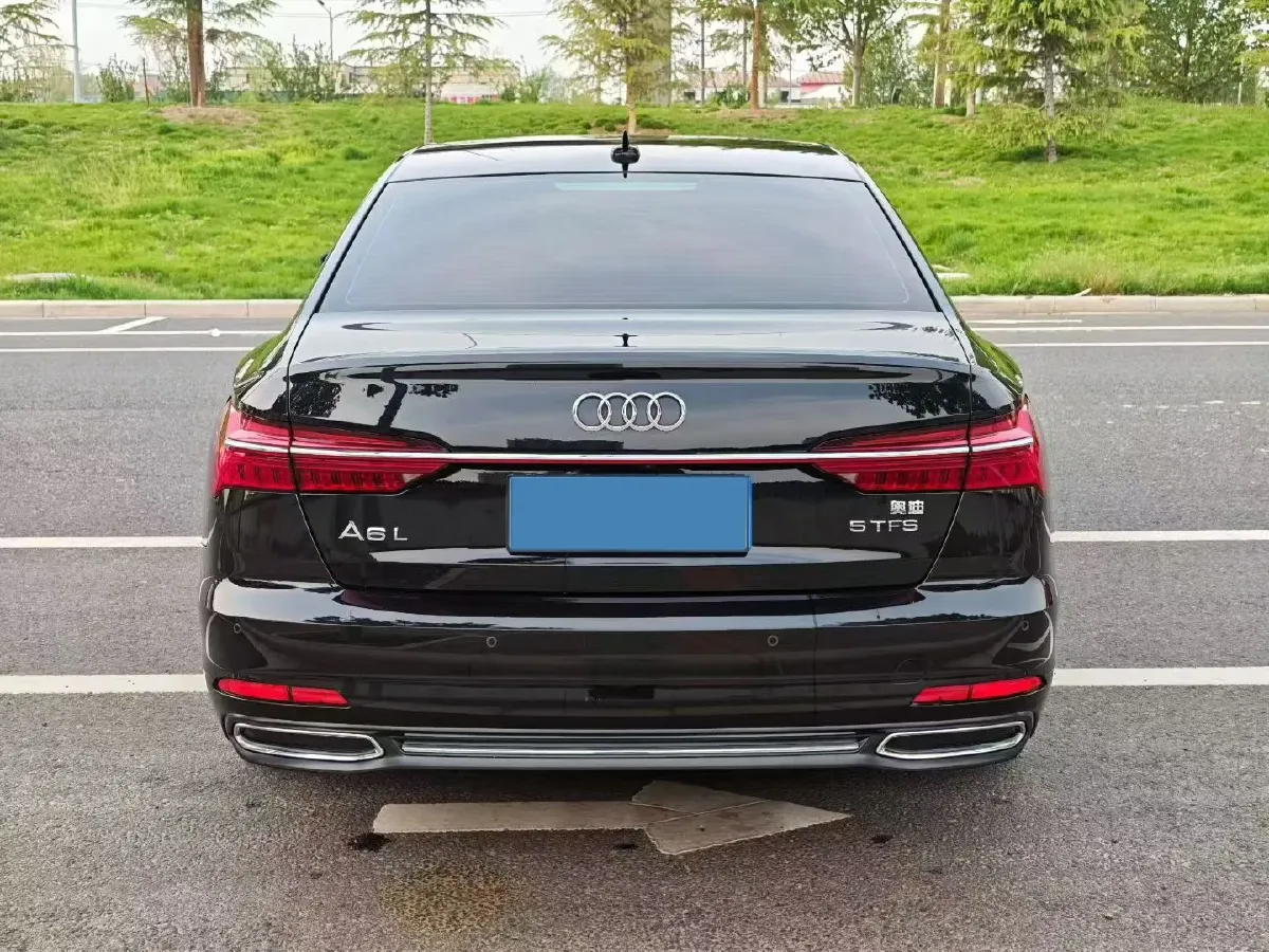 2019 Audi A6L 2.0T 190HP L4 7DCT,autocango,china used car exporter,china ev exporter,chinese used car exporter,chinese used ev exporter