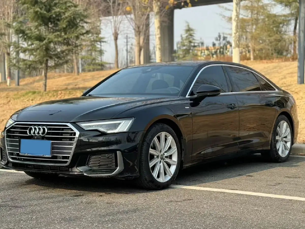 2019 Audi A6L 2.0T 190HP L4 7DCT,autocango,china used car exporter,china ev exporter,chinese used car exporter,chinese used ev exporter