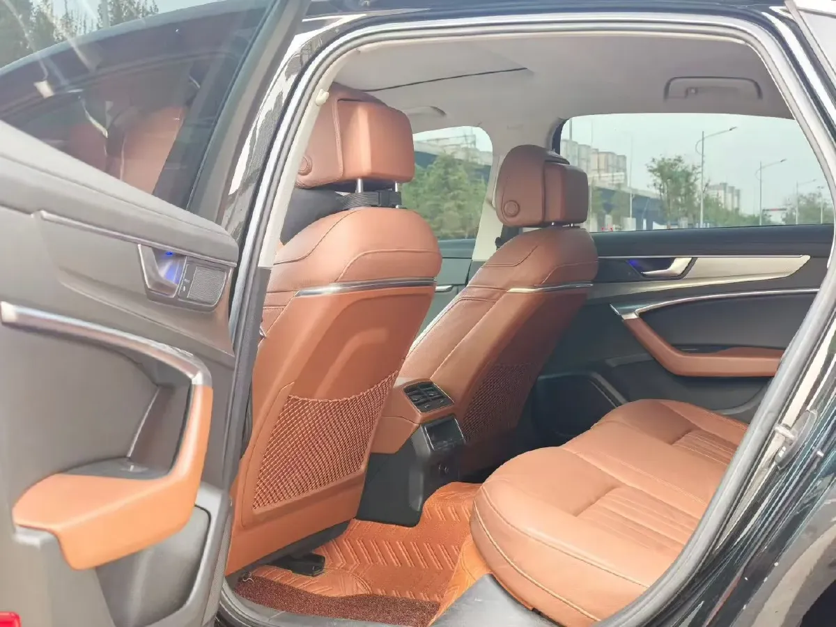 2019 Audi A6L 2.0T 190HP L4 7DCT,autocango,china used car exporter,china ev exporter,chinese used car exporter,chinese used ev exporter