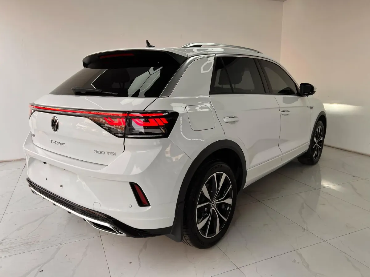2023 Volkswagen T-Roc 1.5T 160HP L4 7DCT,autocango,china used car exporter,china ev exporter,chinese used car exporter,chinese used ev exporter