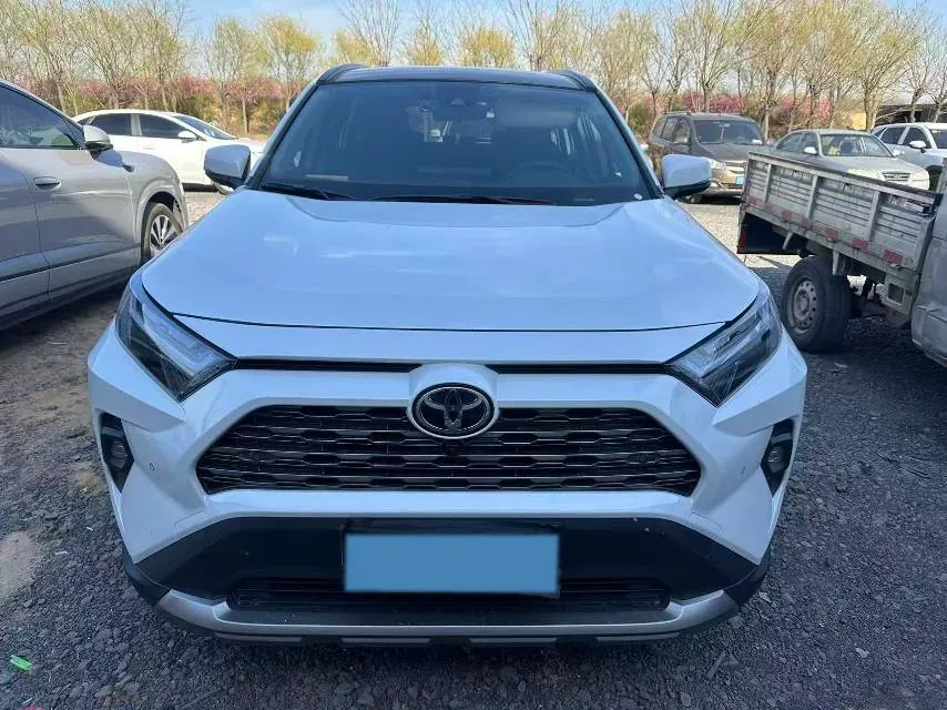 2024 Toyota RAV4 2.0L 171HP L4 CVT,autocango,china used car exporter,china ev exporter,chinese used car exporter,chinese used ev exporter