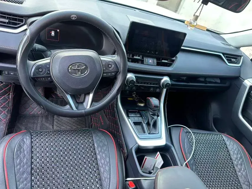 2024 Toyota RAV4 2.0L 171HP L4 CVT,autocango,china used car exporter,china ev exporter,chinese used car exporter,chinese used ev exporter
