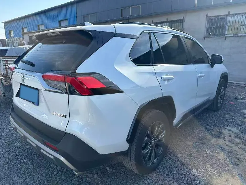 2024 Toyota RAV4 2.0L 171HP L4 CVT,autocango,china used car exporter,china ev exporter,chinese used car exporter,chinese used ev exporter
