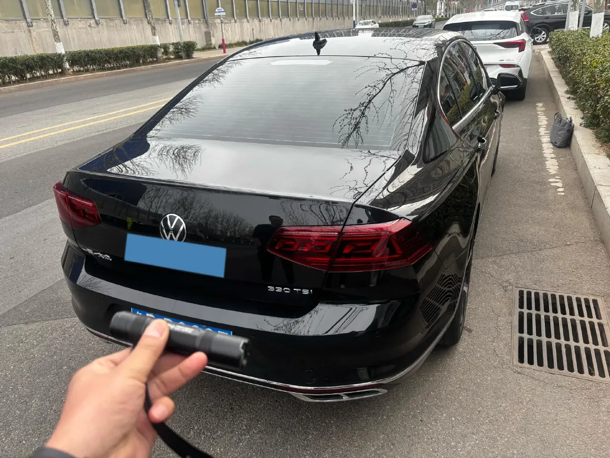2025 Volkswagen Magotan 2.0T 186HP L4 7DCT,autocango,china used car exporter,china ev exporter,chinese used car exporter,chinese used ev exporter