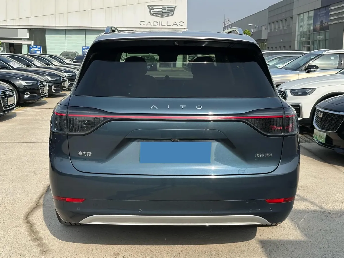 2024 AITO AITO M9 1.5T 152HP L4 REEV 42KWH,autocango,china used car exporter,china ev exporter,chinese used car exporter,chinese used ev exporter
