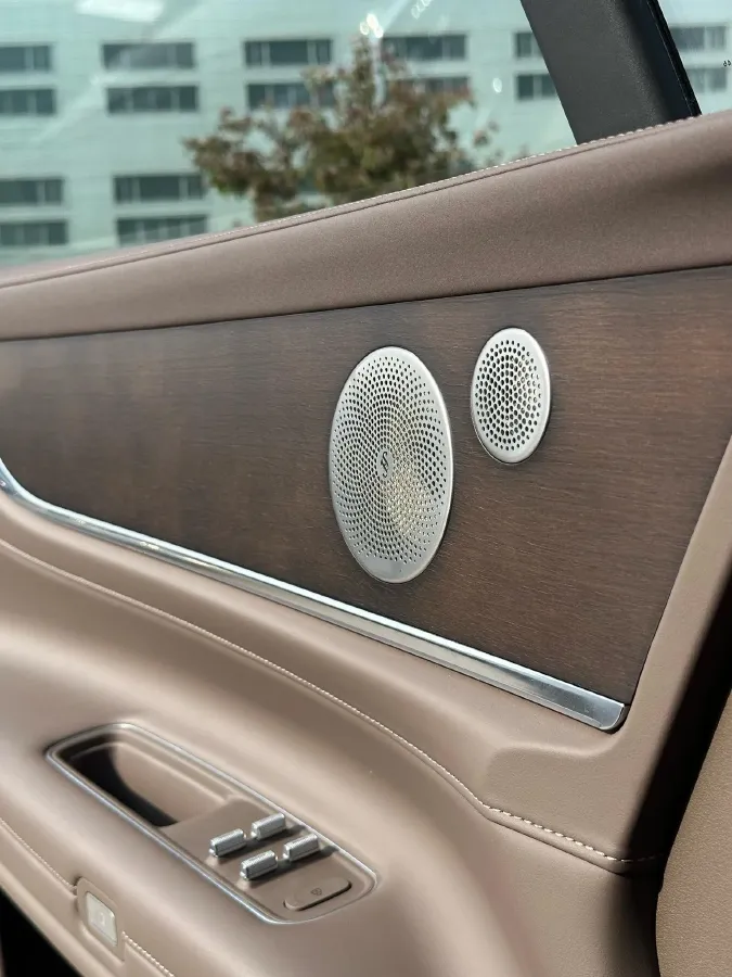 2024 AITO AITO M9 1.5T 152HP L4 REEV 42KWH,autocango,china used car exporter,china ev exporter,chinese used car exporter,chinese used ev exporter