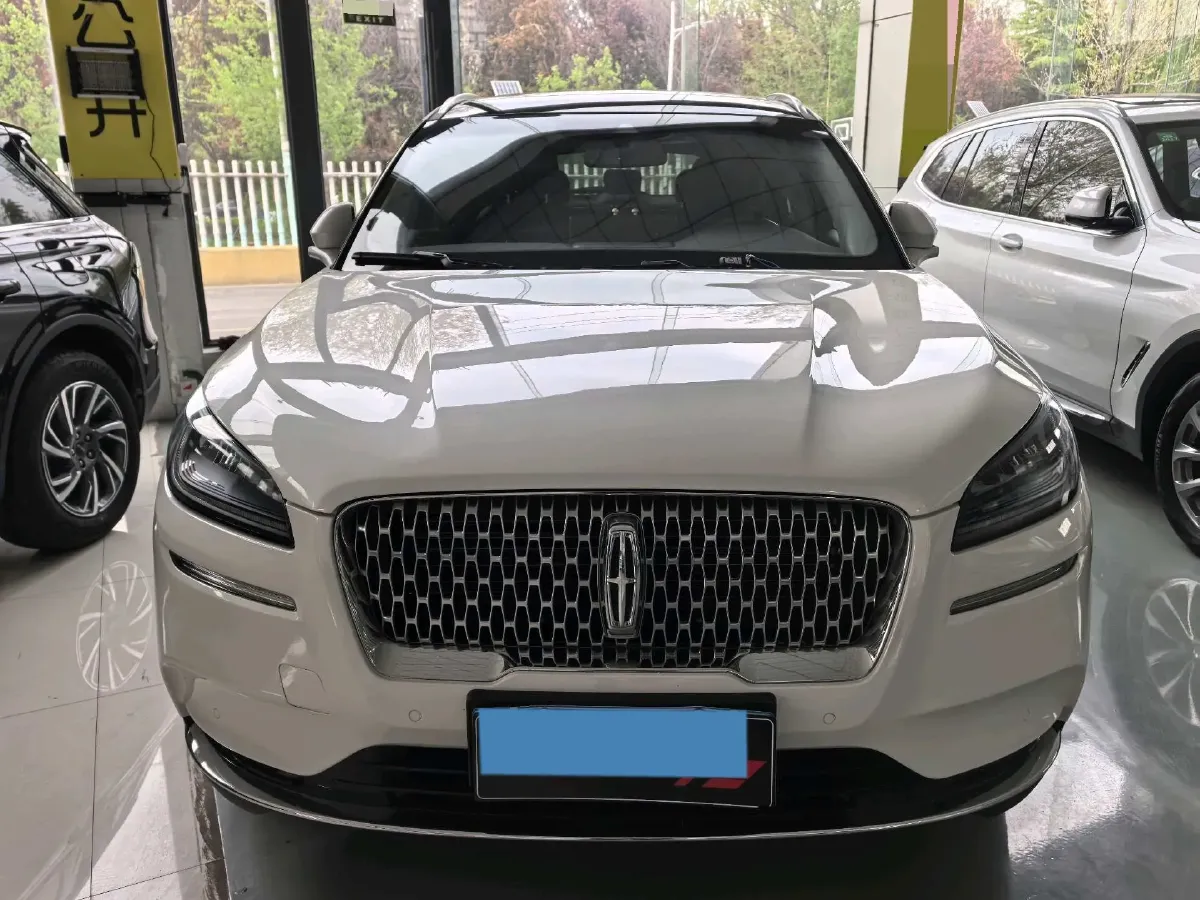 2022 Lincoln Corsair 2.0T 245HP L4 8AT,autocango,china used car exporter,china ev exporter,chinese used car exporter,chinese used ev exporter