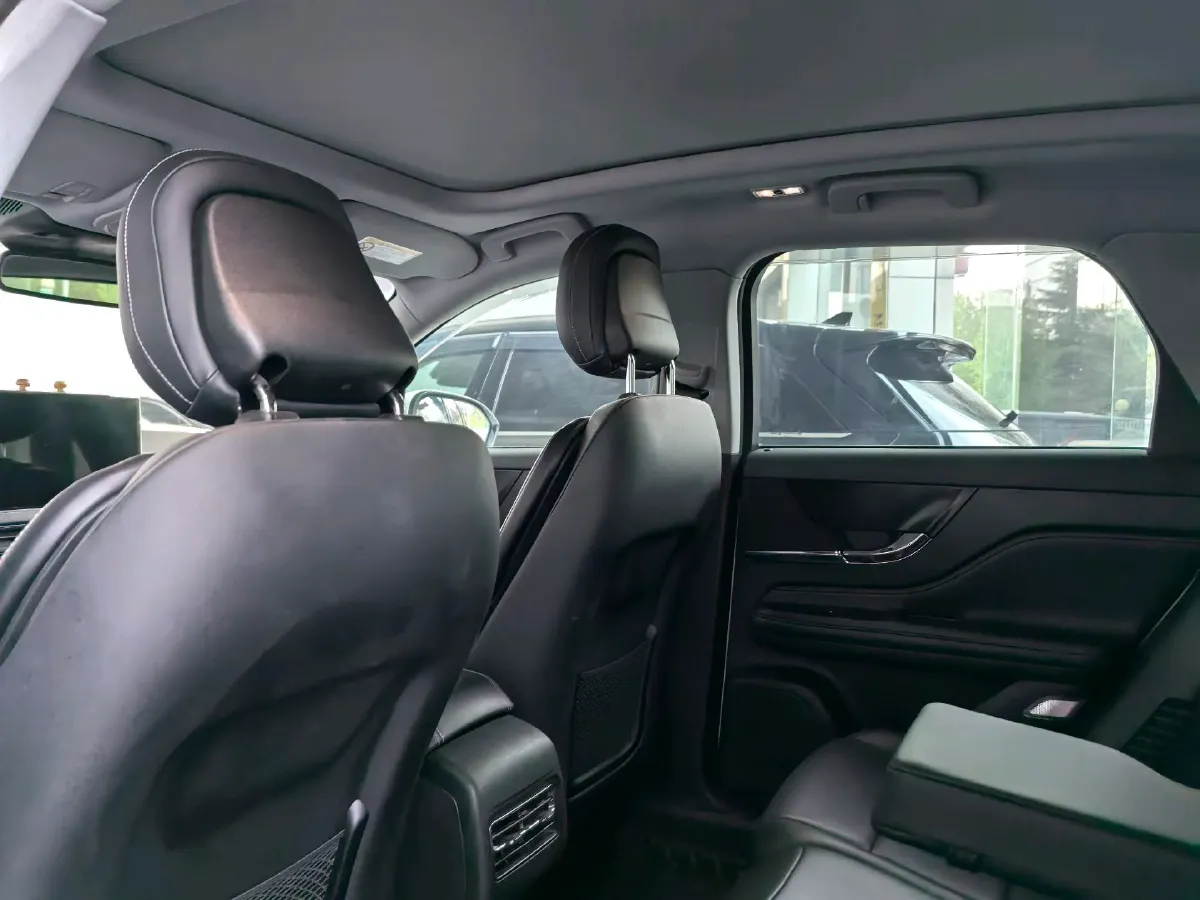 2022 Lincoln Corsair 2.0T 245HP L4 8AT,autocango,china used car exporter,china ev exporter,chinese used car exporter,chinese used ev exporter