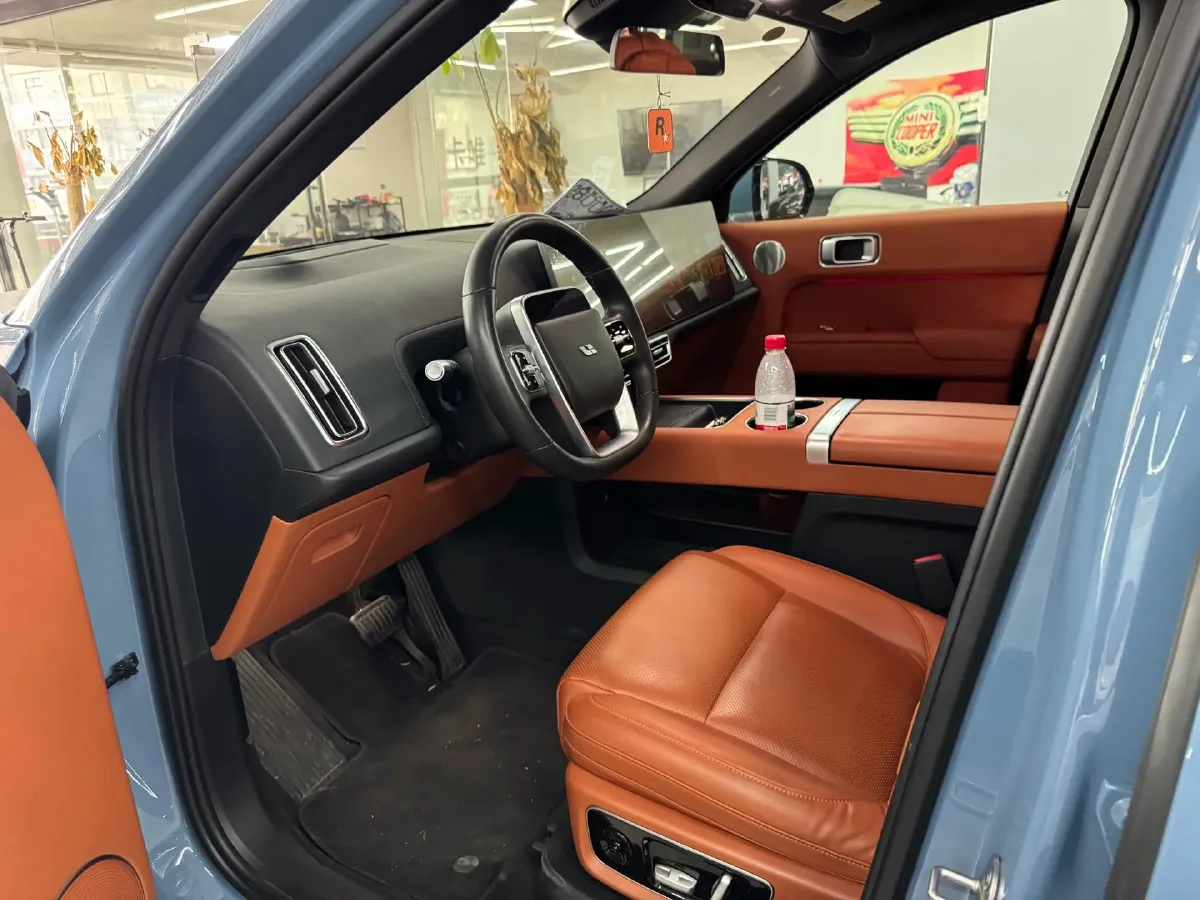 2023 Li L8 Range Extended 154HP REEV 40.9KWH,autocango,china used car exporter,china ev exporter,chinese used car exporter,chinese used ev exporter