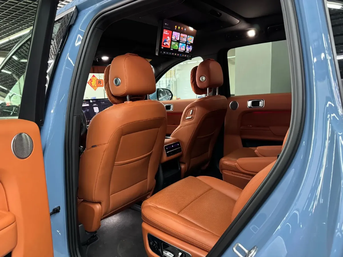 2023 Li L8 Range Extended 154HP REEV 40.9KWH,autocango,china used car exporter,china ev exporter,chinese used car exporter,chinese used ev exporter