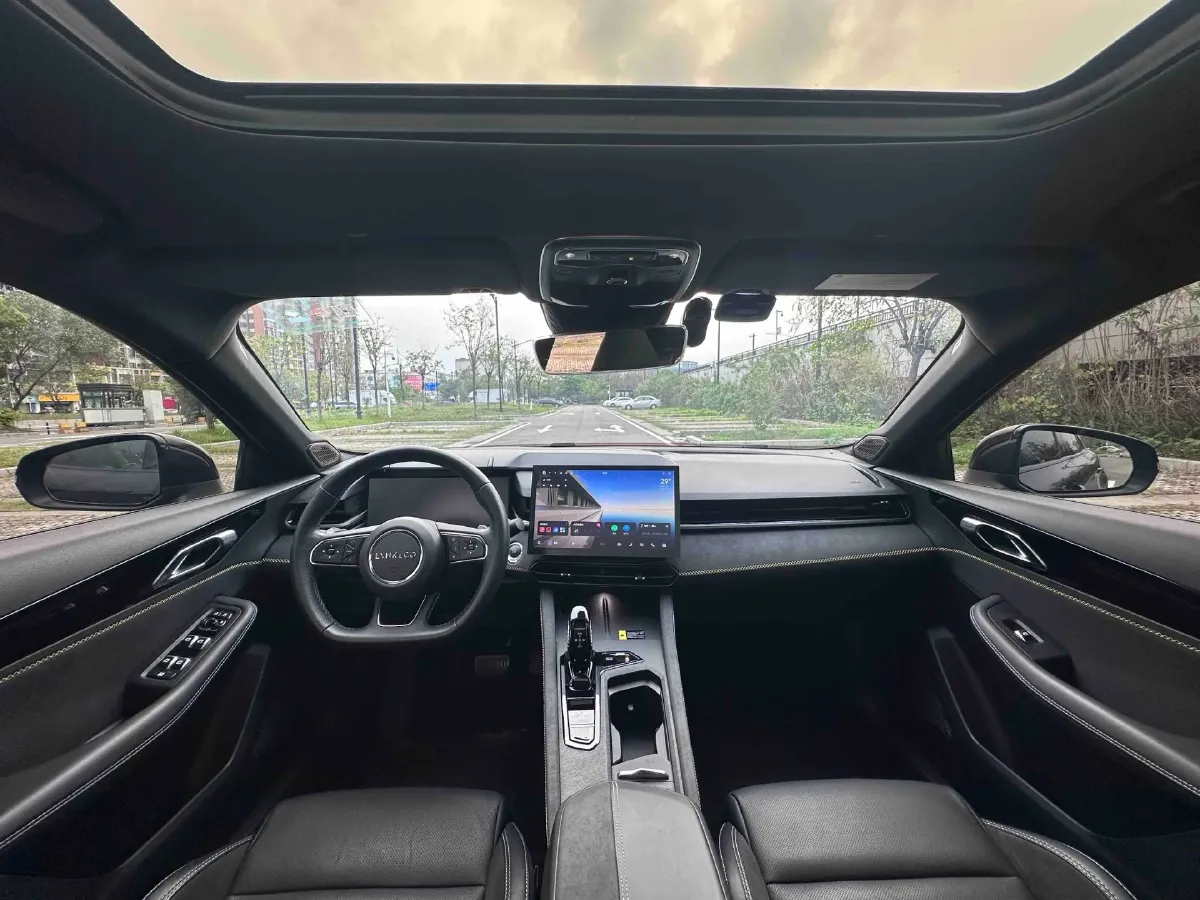 2023 LYNK&CO 03 2.0T 254HP L4 7DCT,autocango,china used car exporter,china ev exporter,chinese used car exporter,chinese used ev exporter