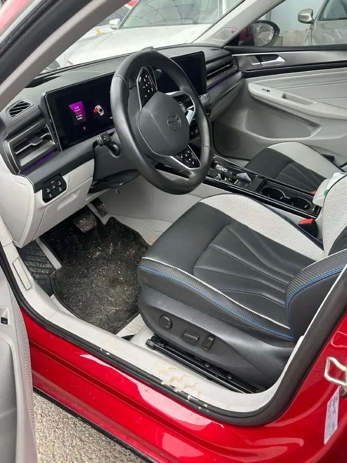 2022 Skoda Superb 2.0T 186HP L4 7DCT,autocango,china used car exporter,china ev exporter,chinese used car exporter,chinese used ev exporter