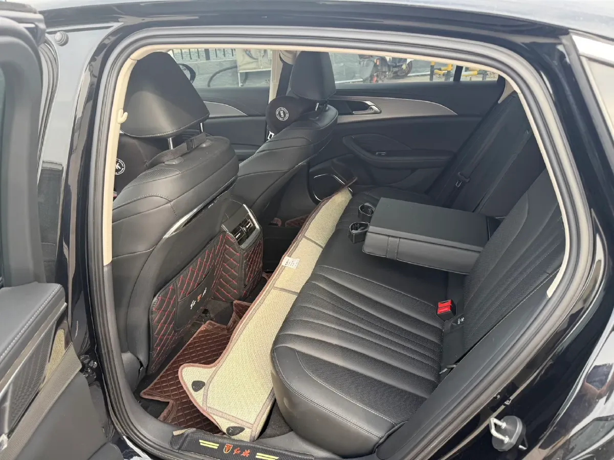 2024 HongQi H5 1.5T 169HP L4 7DCT,autocango,china used car exporter,china ev exporter,chinese used car exporter,chinese used ev exporter