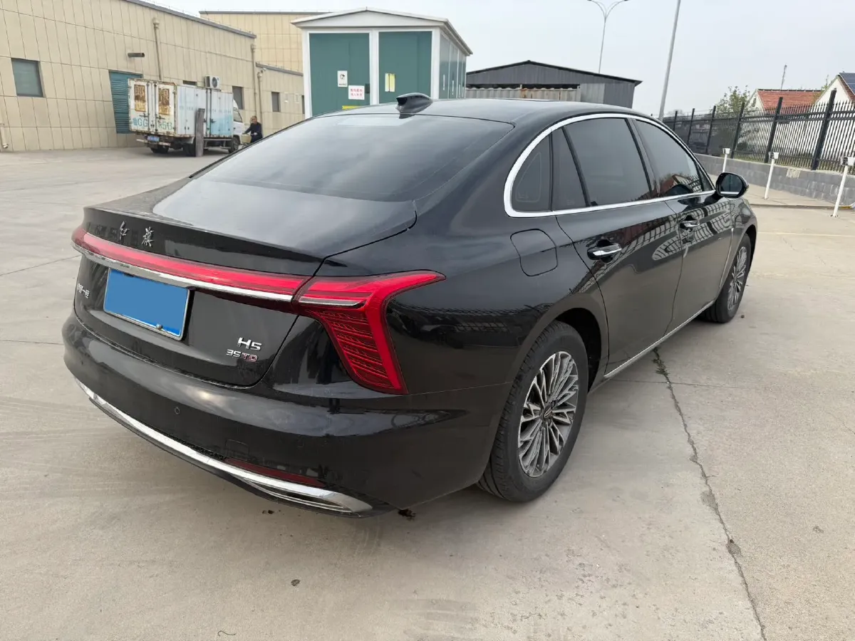 2024 HongQi H5 1.5T 169HP L4 7DCT,autocango,china used car exporter,china ev exporter,chinese used car exporter,chinese used ev exporter