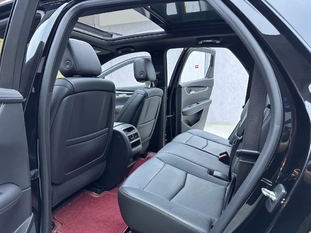 2020 Cadillac XT5 2.0T 237HP L4 9AT,autocango,china used car exporter,china ev exporter,chinese used car exporter,chinese used ev exporter