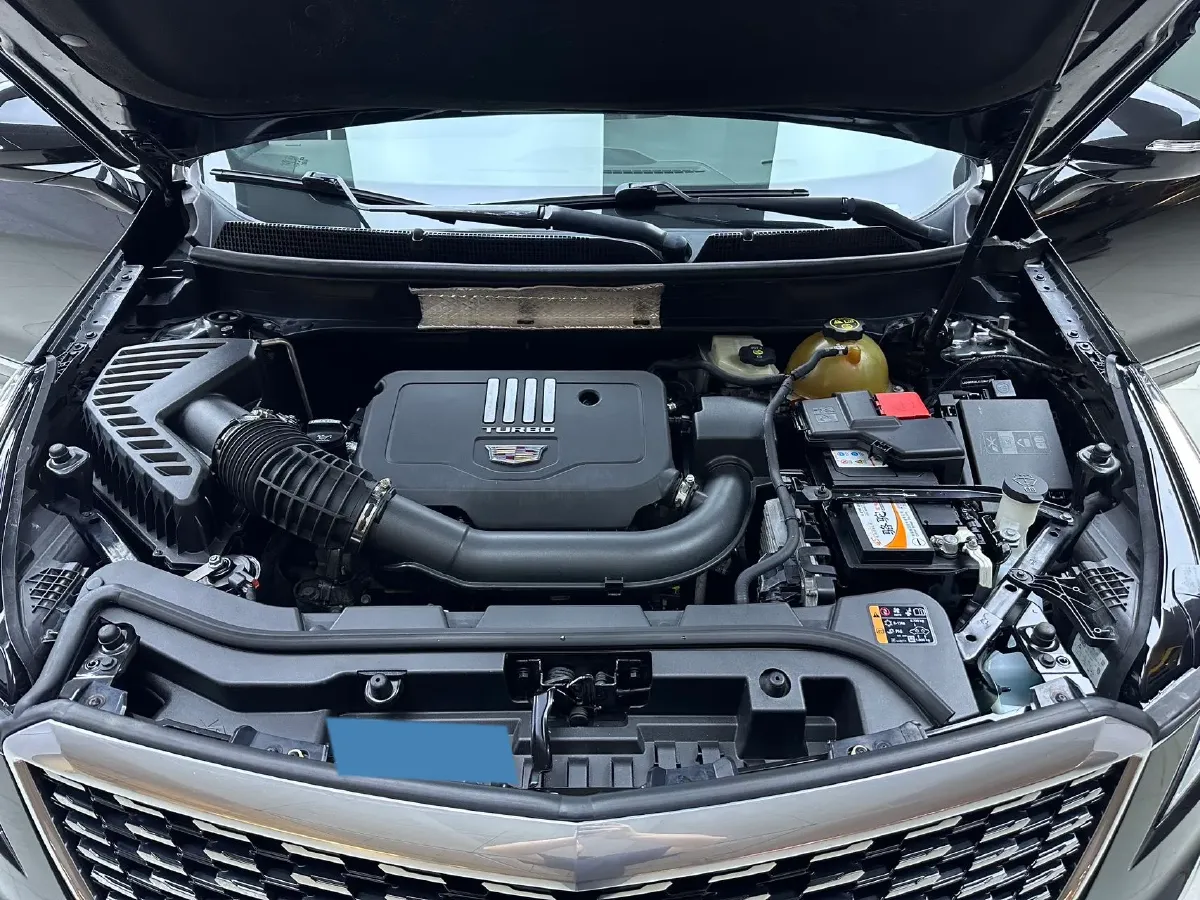 2020 Cadillac XT5 2.0T 237HP L4 9AT,autocango,china used car exporter,china ev exporter,chinese used car exporter,chinese used ev exporter