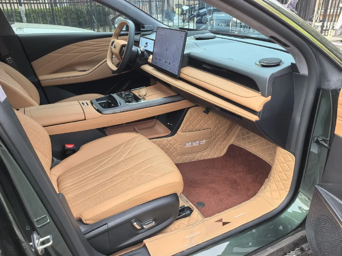 2025 Geely Galaxy Starshine 8 1.5T 163HP L4 3DHT PHEV 27.69KWH,autocango,china used car exporter,china ev exporter,chinese used car exporter,chinese used ev exporter