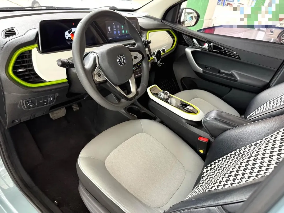 2020 ChangAn BenBen E-Star BEV 32.2KWH,autocango,china used car exporter,china ev exporter,chinese used car exporter,chinese used ev exporter