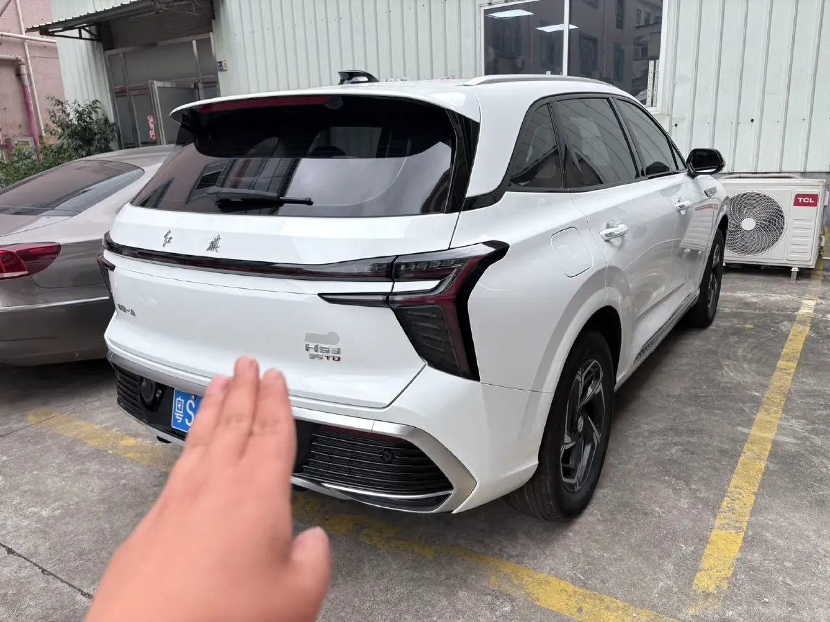 2024 HongQi HS3 1.5T 169HP L4 7DCT,autocango,china used car exporter,china ev exporter,chinese used car exporter,chinese used ev exporter