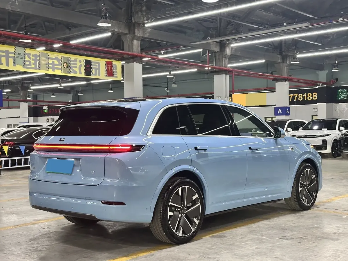 2025 Li L7 Range Extended 154HP REEV,autocango,china used car exporter,china ev exporter,chinese used car exporter,chinese used ev exporter