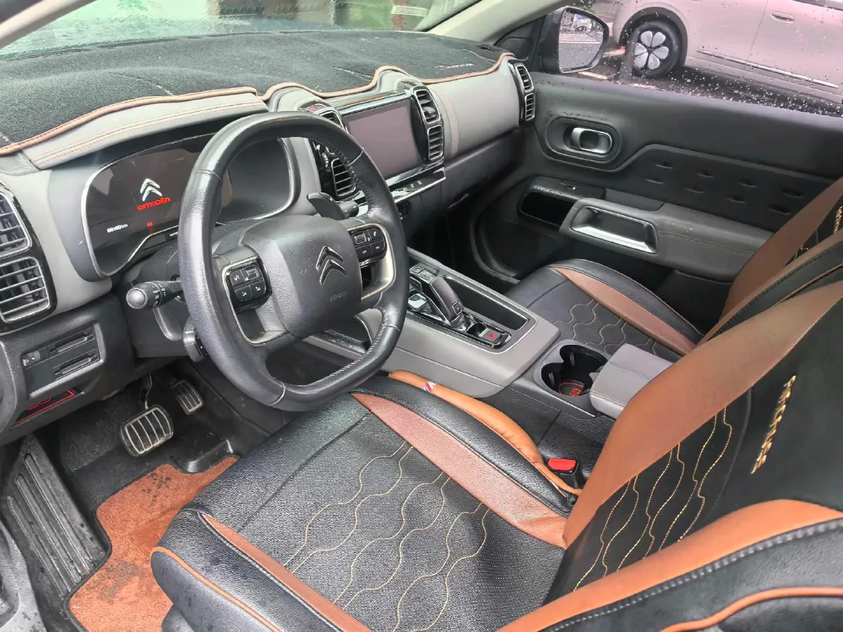 2019 Citroen C5 Aircross 1.6T 167HP L4 6AT,autocango,china used car exporter,china ev exporter,chinese used car exporter,chinese used ev exporter