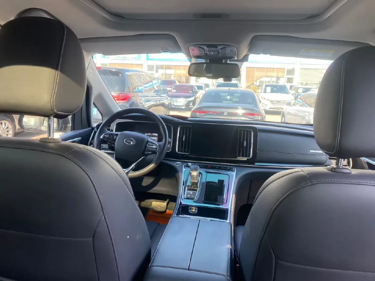 2021 GAC Trumpchi M8 2.0T 252HP L4 8AT,autocango,china used car exporter,china ev exporter,chinese used car exporter,chinese used ev exporter