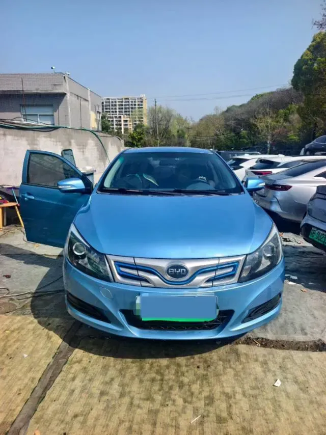 2018 BYD e5 BEV 60.48KWH,autocango,china used car exporter,china ev exporter,chinese used car exporter,chinese used ev exporter