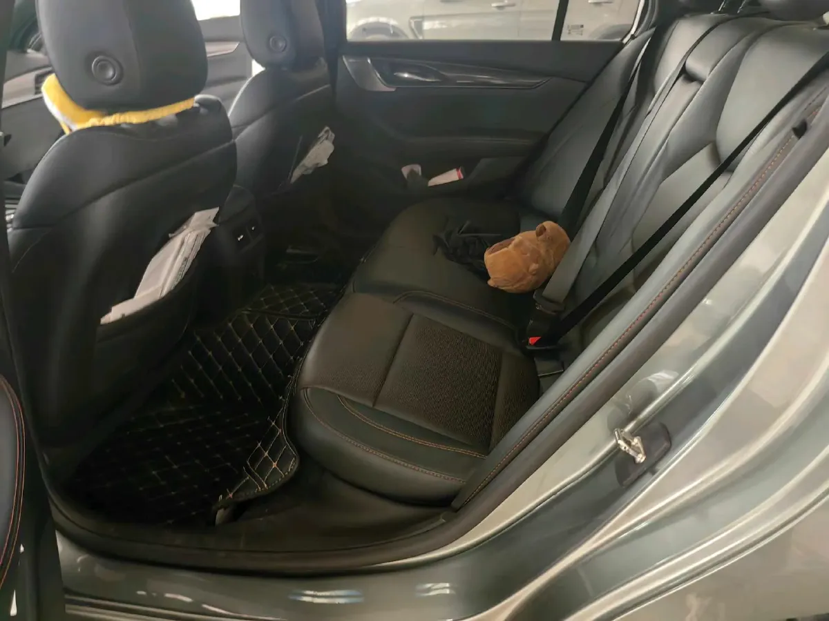 2023 Cadillac CT5 2.0T 237HP L4 10AT,autocango,china used car exporter,china ev exporter,chinese used car exporter,chinese used ev exporter