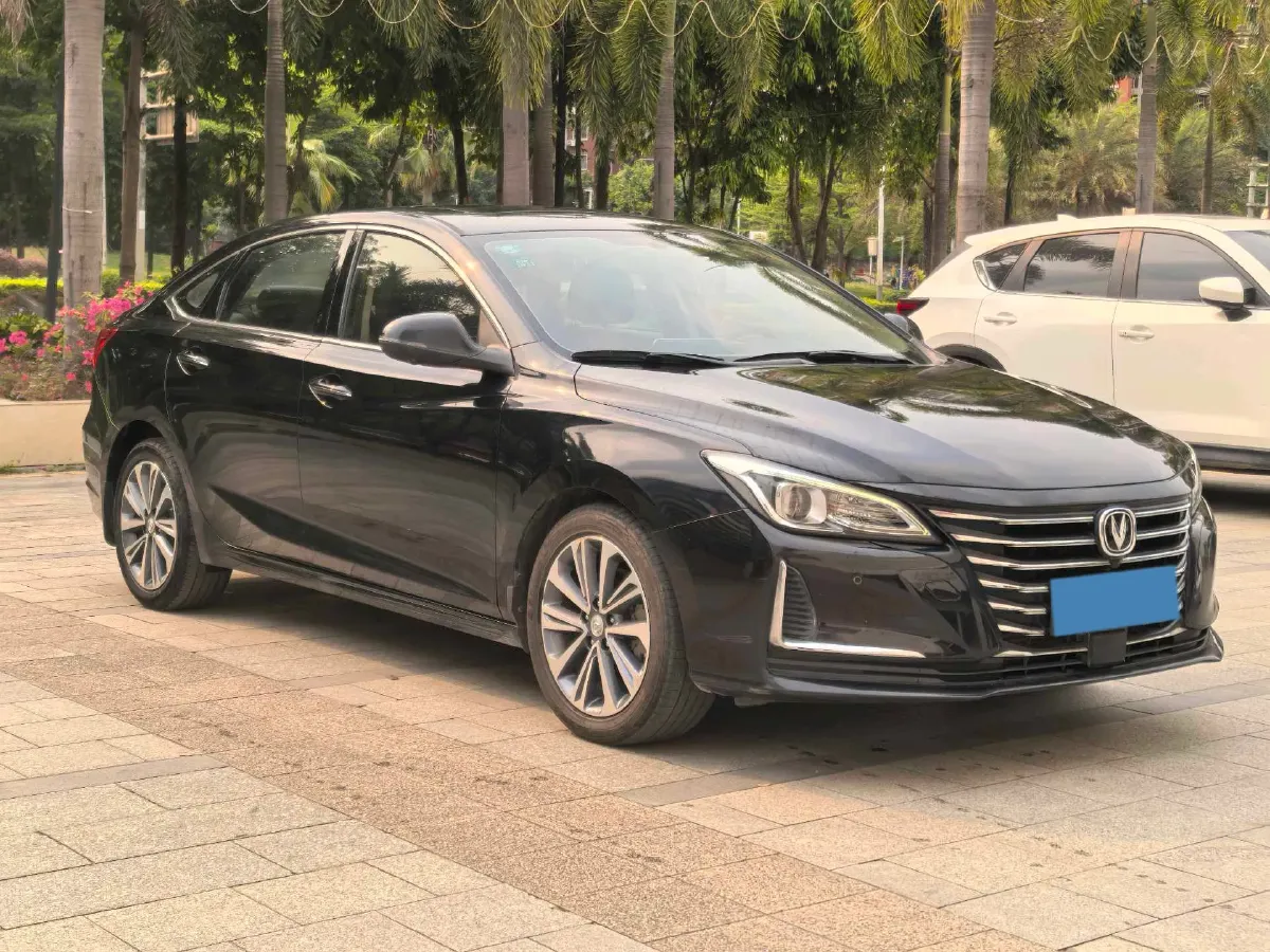 2020 ChangAn Raeton CC 1.5T 156HP L4 6AT,autocango,china used car exporter,china ev exporter,chinese used car exporter,chinese used ev exporter