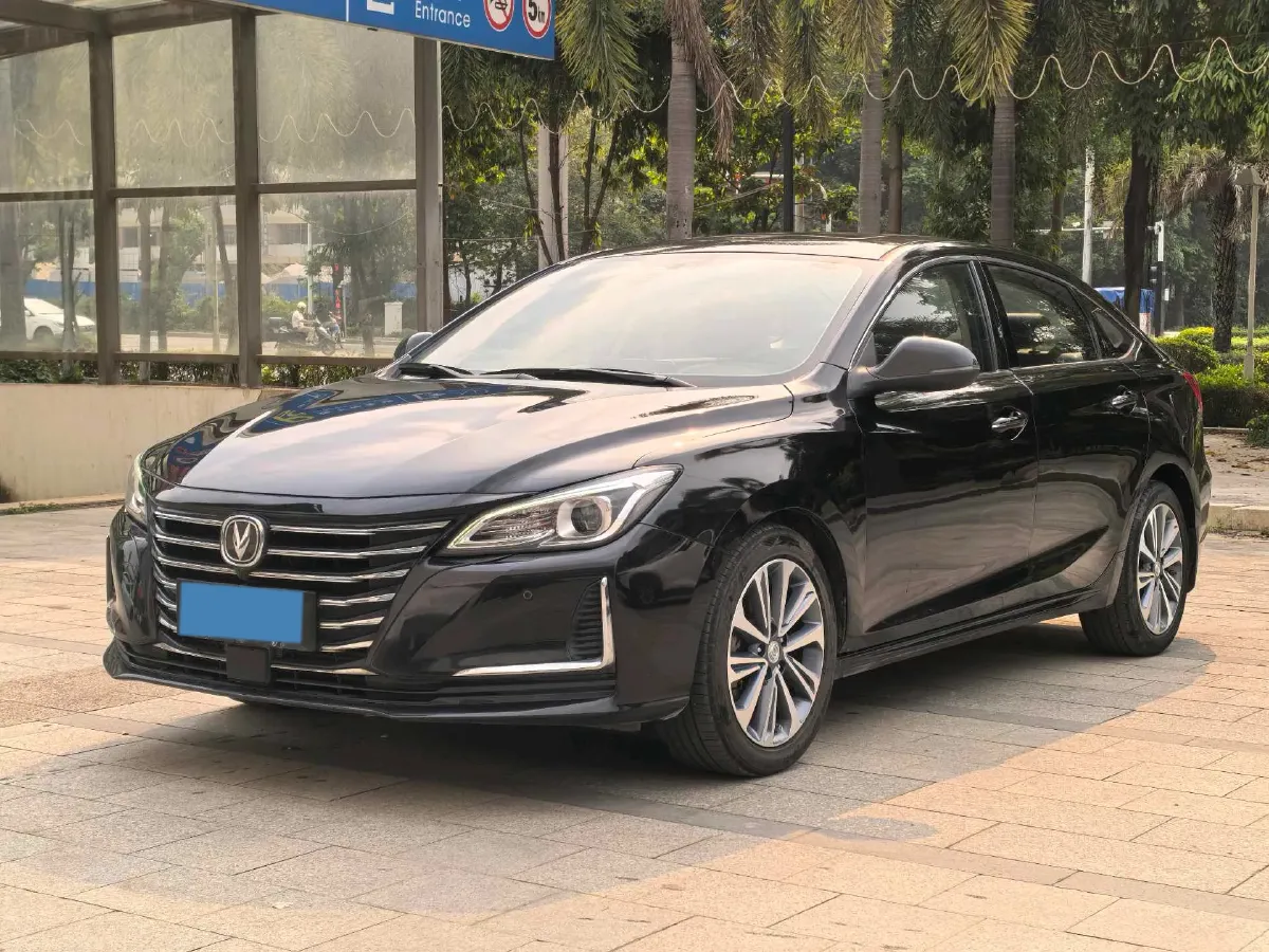 2020 ChangAn Raeton CC 1.5T 156HP L4 6AT,autocango,china used car exporter,china ev exporter,chinese used car exporter,chinese used ev exporter