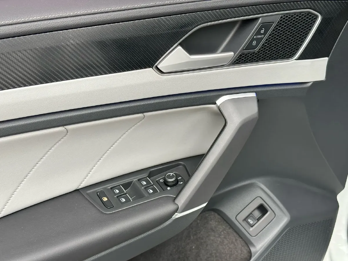 2023 Volkswagen Tayron 1.4T 150HP L4 7DCT,autocango,china used car exporter,china ev exporter,chinese used car exporter,chinese used ev exporter