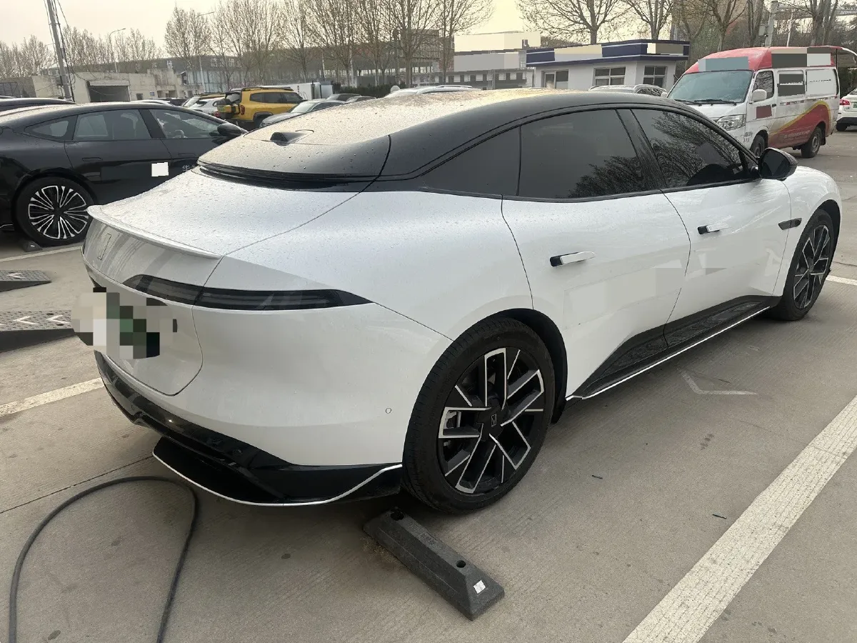 2025 Avatr 06 BEV,autocango,china used car exporter,china ev exporter,chinese used car exporter,chinese used ev exporter