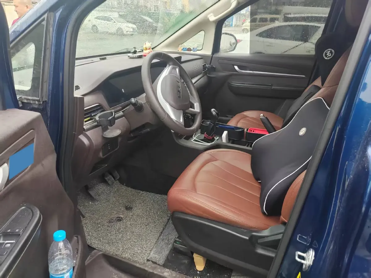 2025 BAW RuiSheng Trump M7 1.6L 124HP L4 5MT,autocango,china used car exporter,china ev exporter,chinese used car exporter,chinese used ev exporter