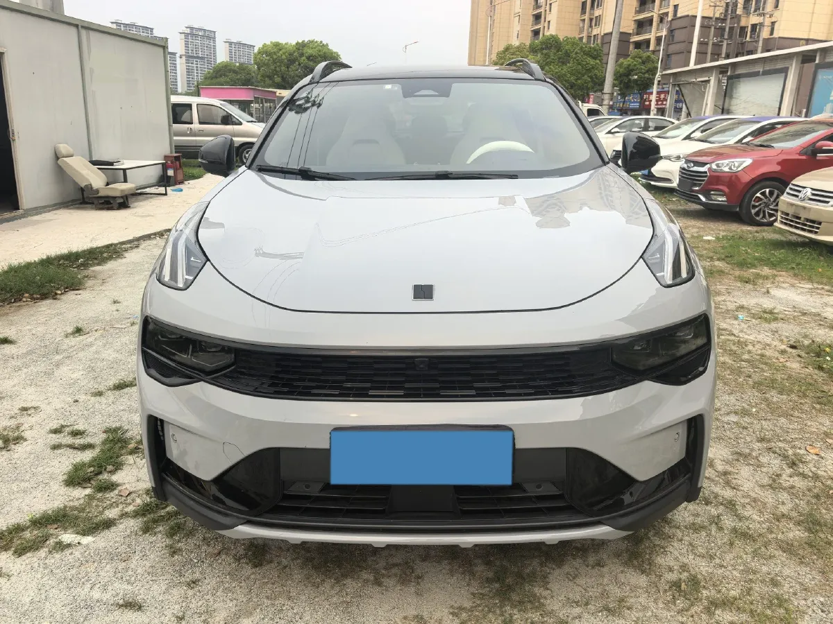 2022 Isuzu Mu-X 2.0T 220HP L4 8AT,autocango,china used car exporter,china ev exporter,chinese used car exporter,chinese used ev exporter