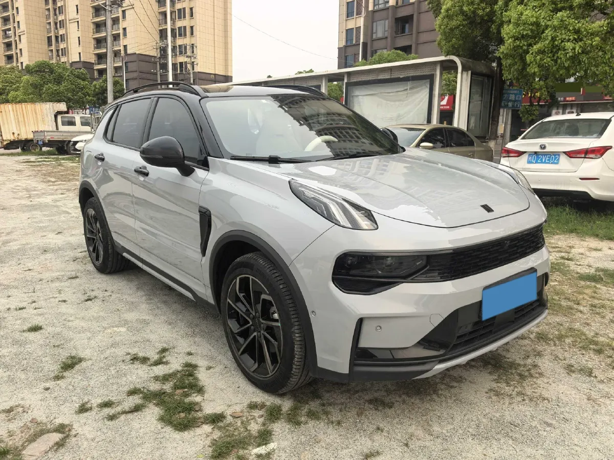 2022 Isuzu Mu-X 2.0T 220HP L4 8AT,autocango,china used car exporter,china ev exporter,chinese used car exporter,chinese used ev exporter
