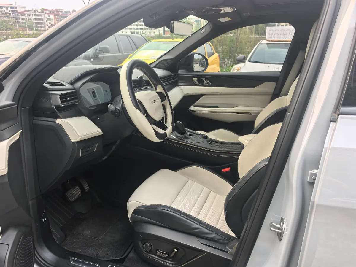 2022 Isuzu Mu-X 2.0T 220HP L4 8AT,autocango,china used car exporter,china ev exporter,chinese used car exporter,chinese used ev exporter